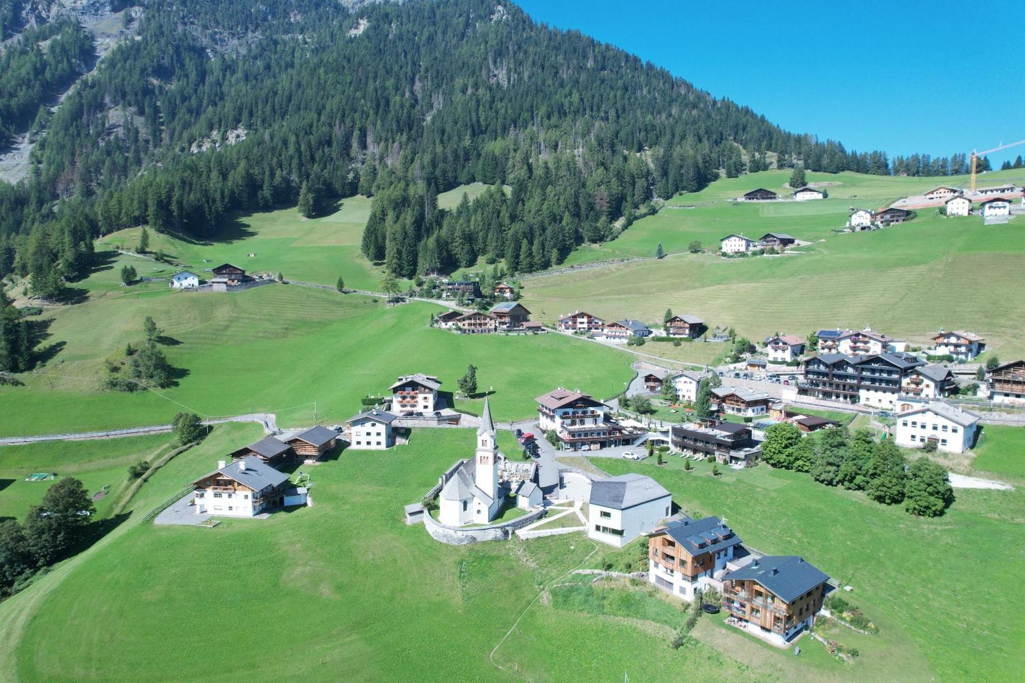 Garni Kostner Hotel Ortisei Kültér fotó