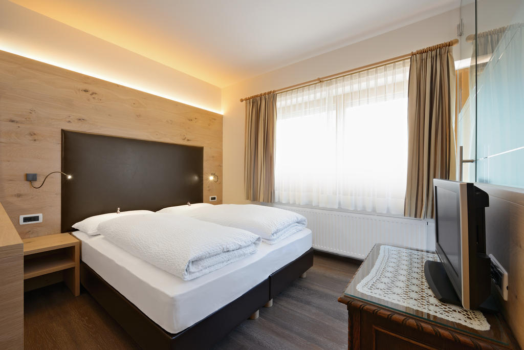 Garni Kostner Hotel Ortisei Kültér fotó
